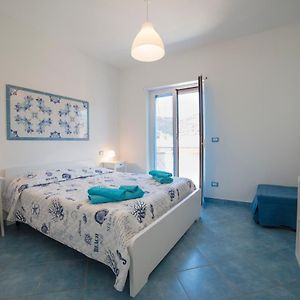 Camera con letto king size